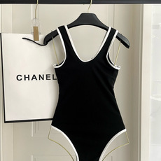 Chanel新款泳衣😍🥰适合多种场景的游泳衣🏊♀️海边 游泳池 温泉 水上乐园 漂流都可以😌内搭也完全 Chanel新款泳衣😍🥰适合多种场景的游泳衣🏊♀️海边 游泳池 温泉 水上乐园 漂流都可以😌内搭也完全