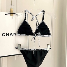 Chanel新款比基尼泳衣😍🥰适合多种场景的游泳衣🏊♀️海边 游泳池 温泉 水上乐园 漂流都可以😌内搭 Chanel新款比基尼泳衣😍🥰适合多种场景的游泳衣🏊♀️海边 游泳池 温泉 水上乐园 漂流都可以😌内搭