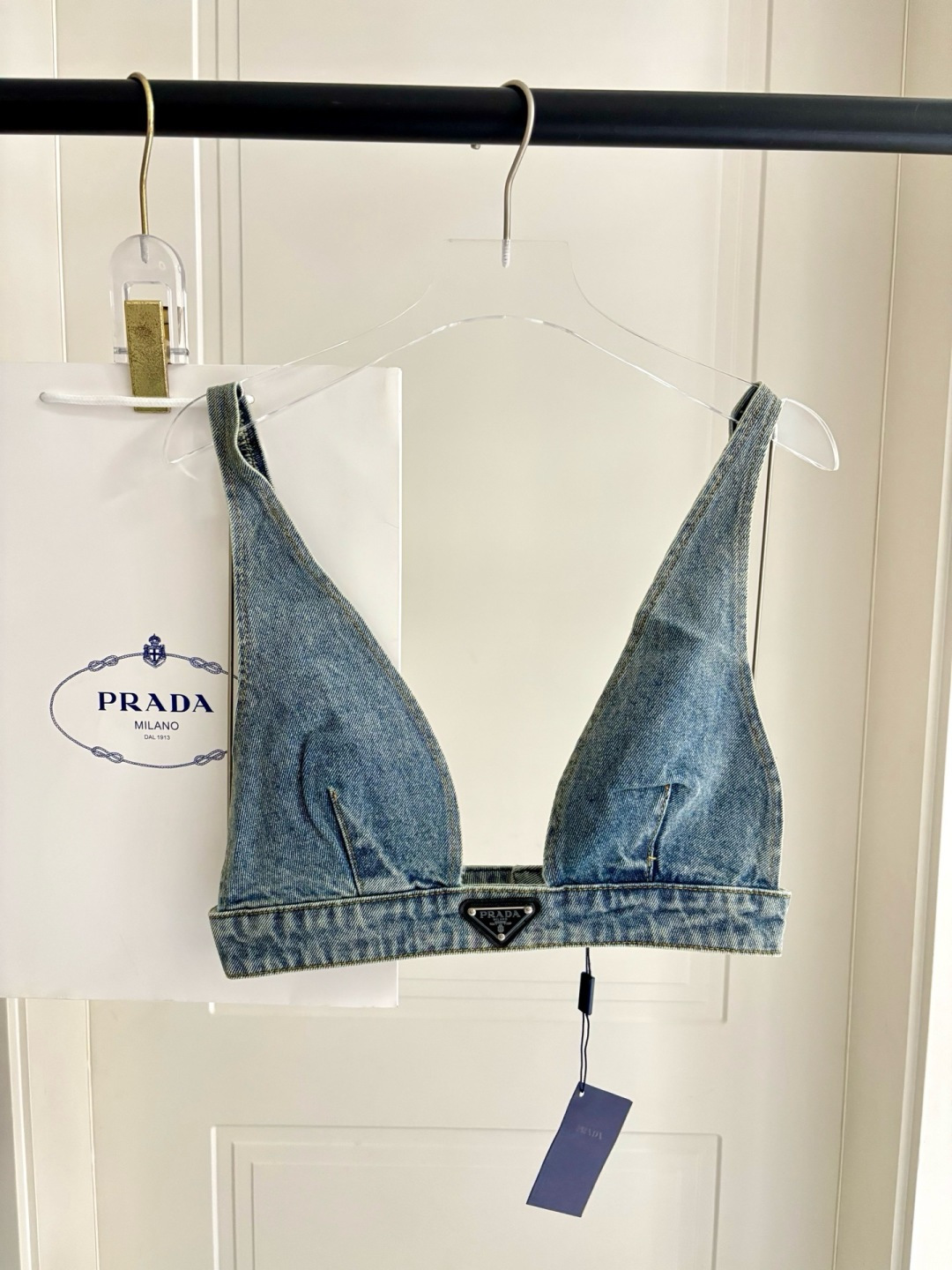 óculos prada Retro denim encontra alfaiataria triangular elegante — photo 2