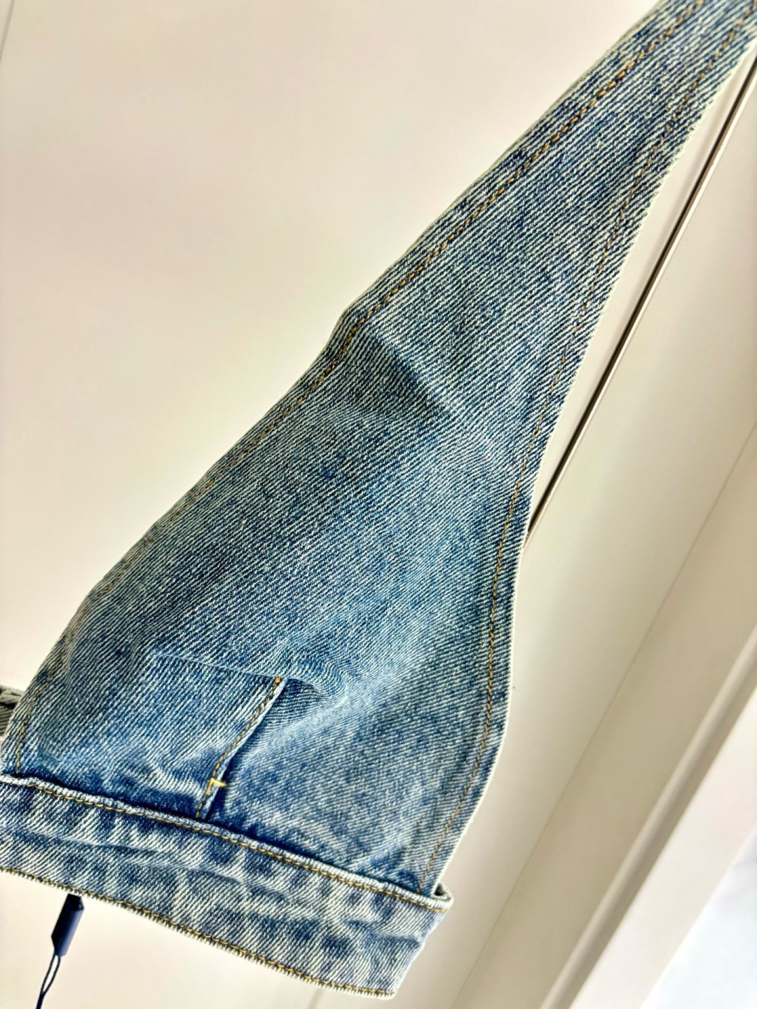 óculos prada Retro denim encontra alfaiataria triangular elegante — photo 4