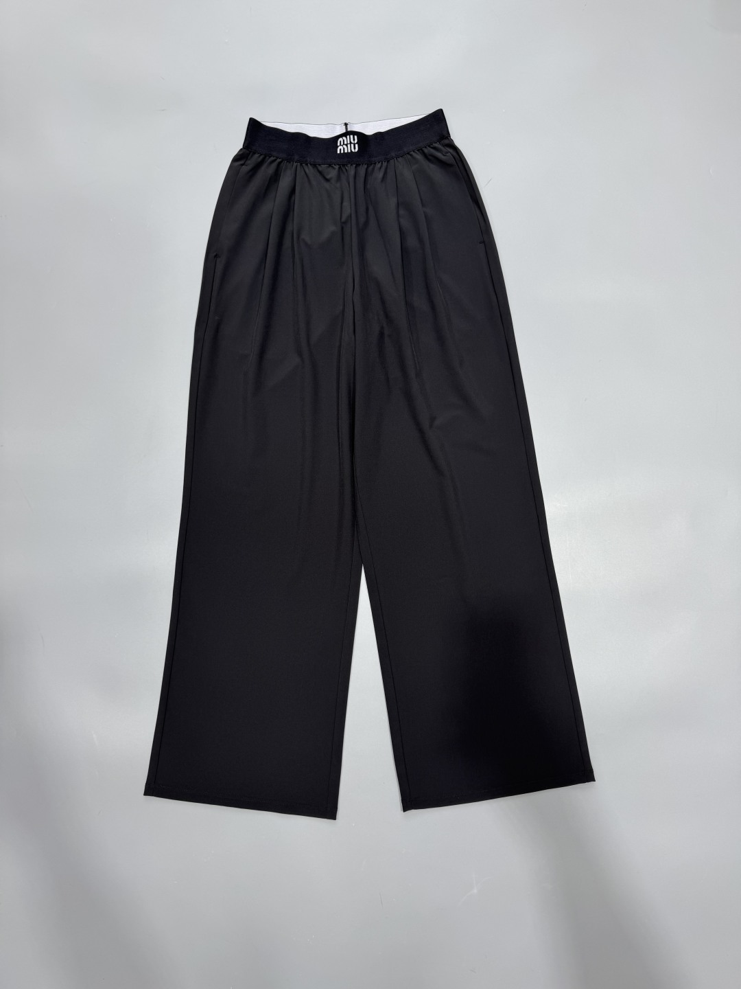 Miu Miu Women's Logo Wide Leg Pants - Lightweight, Breathable, and Stylish 2 cmp i1746863460555 3828 0 0