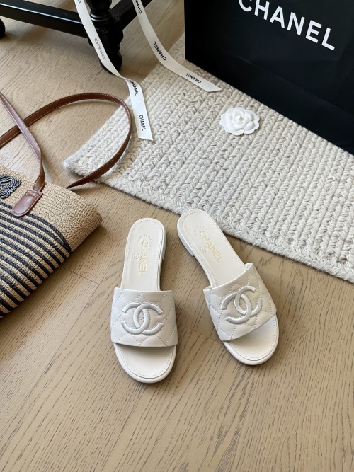 Chanel 25C Spring New Slippers - Luxurious Lambskin Leather Slides 1 Chanel 25C Spring New Slippers Series, Sheepskin Leather Flat Sandals