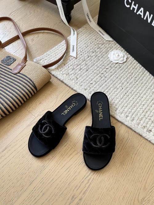 Chanel 25C Spring Black Velvet CC Logo Flat Sandals Slides, Size 34-41 1 Elegant Chanell 25C Early Spring Velvet Slide Sandals - Genuine Leather Sole