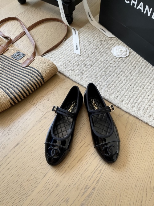 Chanel 25S Mary Jane Shoes: Elegant, Comfortable, and High-Fashion 1 Chanel 25S Mary Jane Shoes: Elegant, Comfortable, and High-Fashion