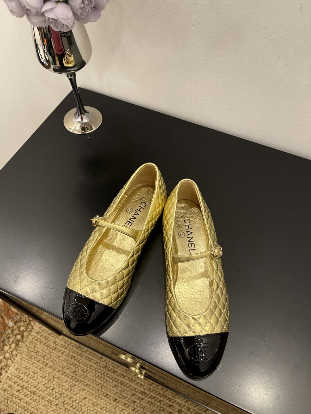 NO:409200,[Spot sale] *25 Counter [authentic grade] version!  !  Official catalog Numbers of codes 35, 36, 37, 38, 39 (34/40/41 Custom made and communicate with customer service) are equipped with genuine Italian packaging and single shoes19860909【现货发售】 *25 专柜【正品级】版本！！ 官方目录 码数35、36、37、38、39 (34/40/41 需要定做跟客服♂沟通) 均配有意大利正品包装,单鞋,Women's Shoes
