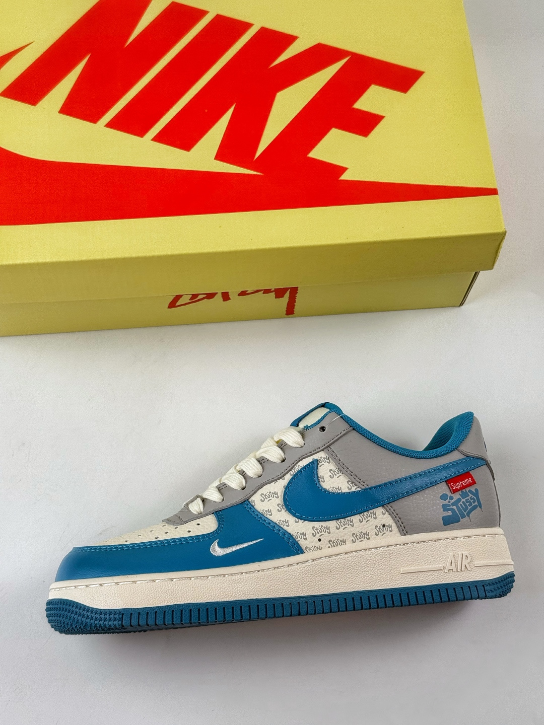 Nike Air Force 1 Low 07 x Stussy 蓝白小勾 XD2588-607