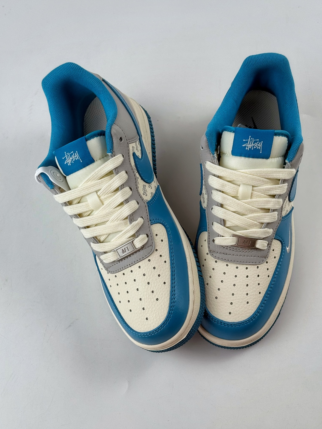 Nike Air Force 1 Low 07 x Stussy 蓝白小勾 XD2588-607