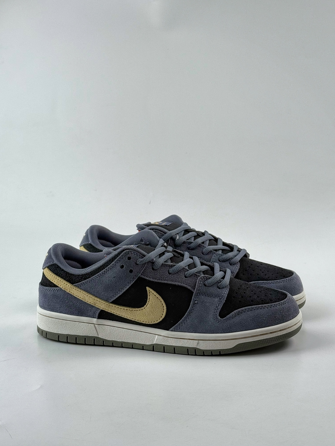 Nike Dunk SB “Dust Noir” 高级 雾灰蓝 黑蓝 HF3063-002