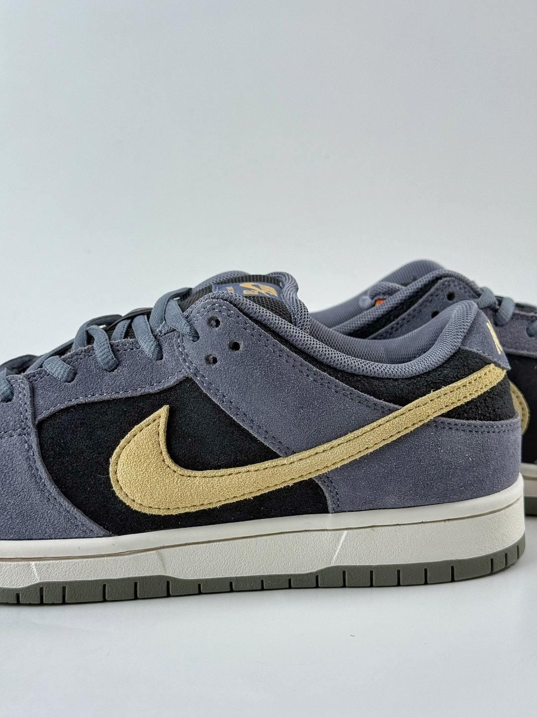 Nike Dunk SB “Dust Noir” 高级 雾灰蓝 黑蓝 HF3063-002