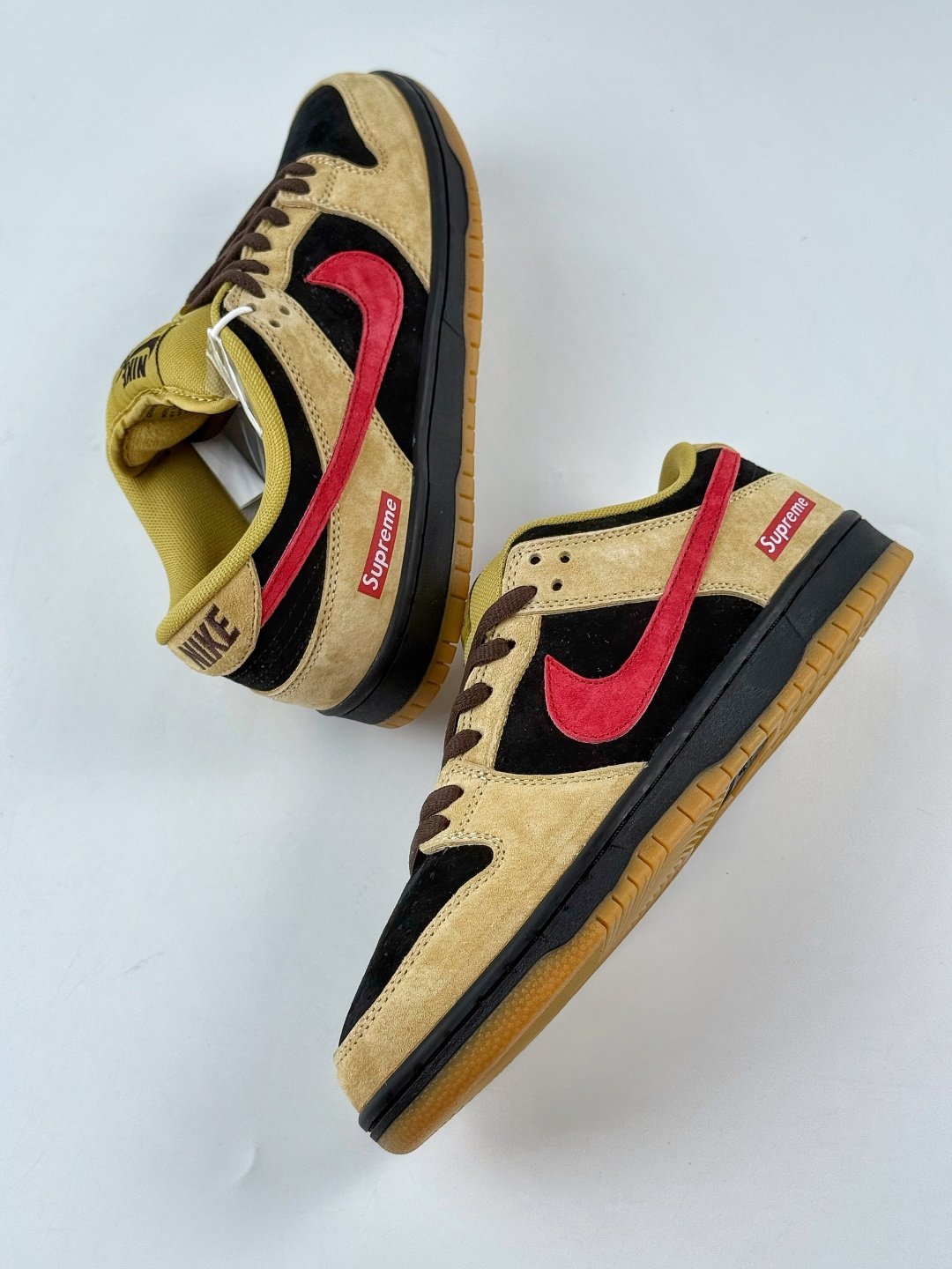 NIKE SB Dunk Low Pro 黄黑红 BQ6817-204