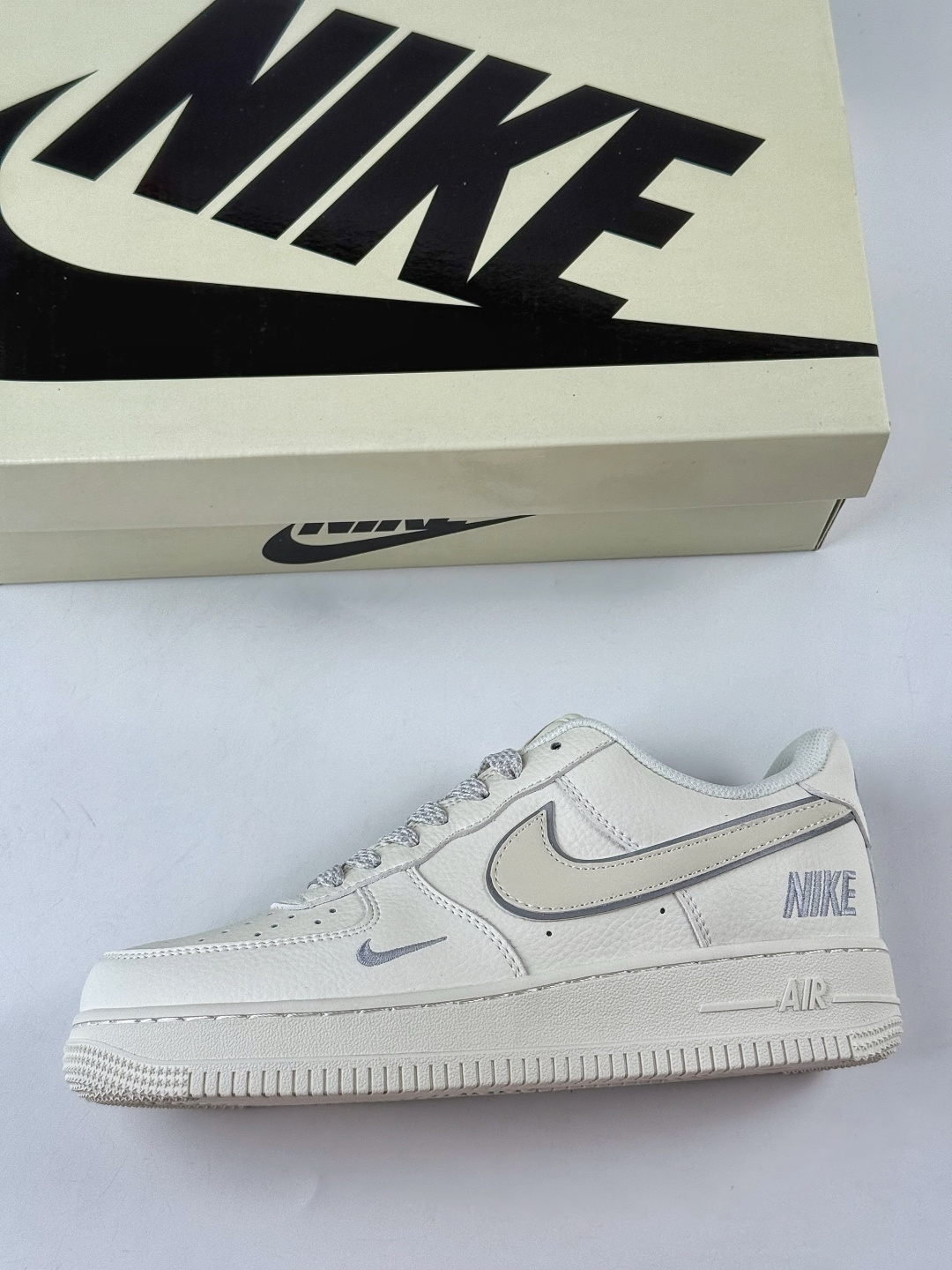 Nike Air Force 1 Low 07 x NIKE 白灰小勾满天星 CS5288-045