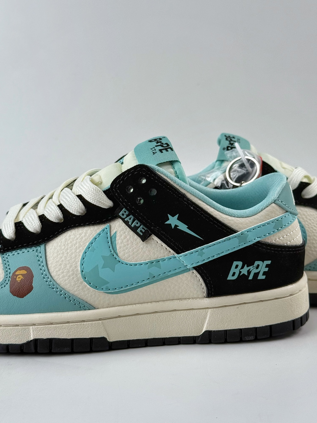 Nike SB Dunk Low x BAPE 蓝白小勾 SJ8888-002