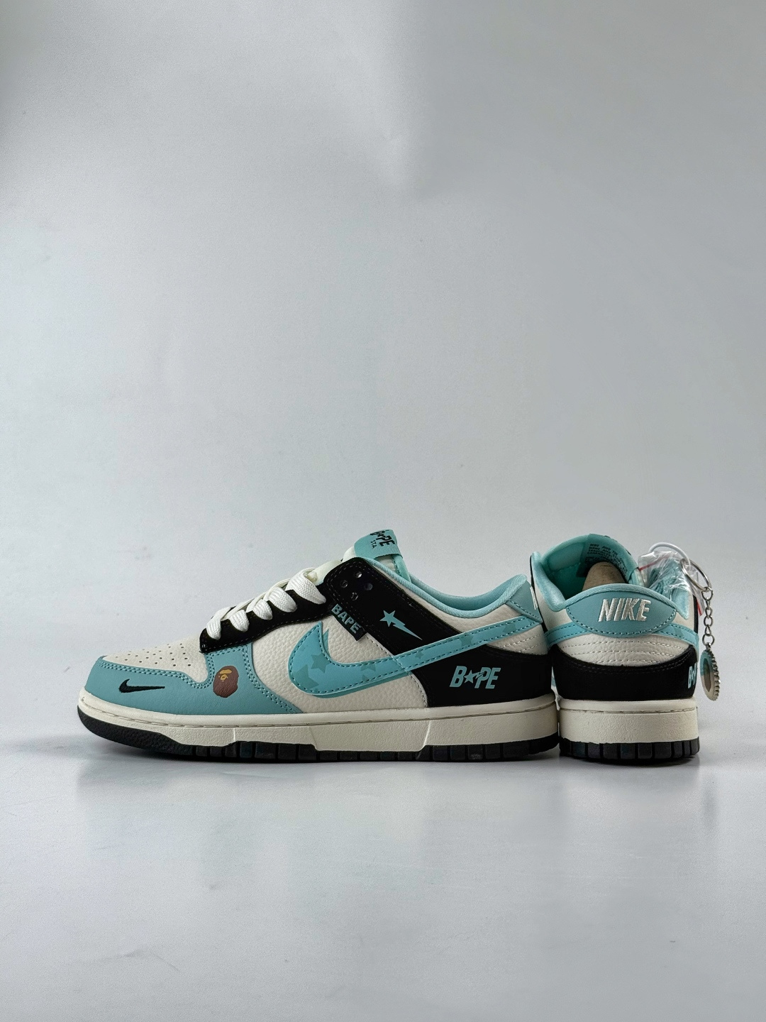 Nike SB Dunk Low x BAPE 蓝白小勾 SJ8888-002