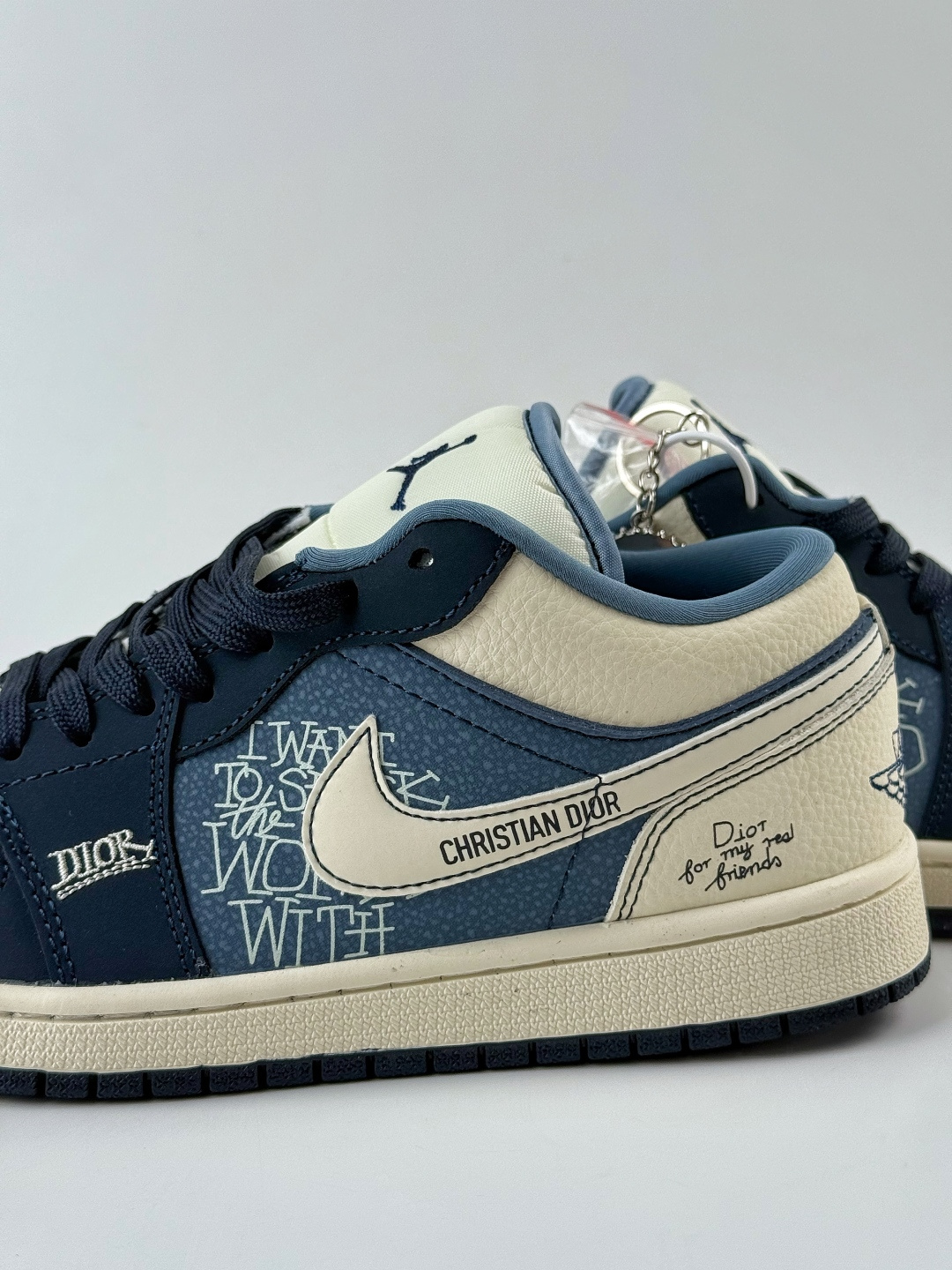 Nike Jordan Air Jordan 1 x DIOR 蓝白小勾 LD8888-006