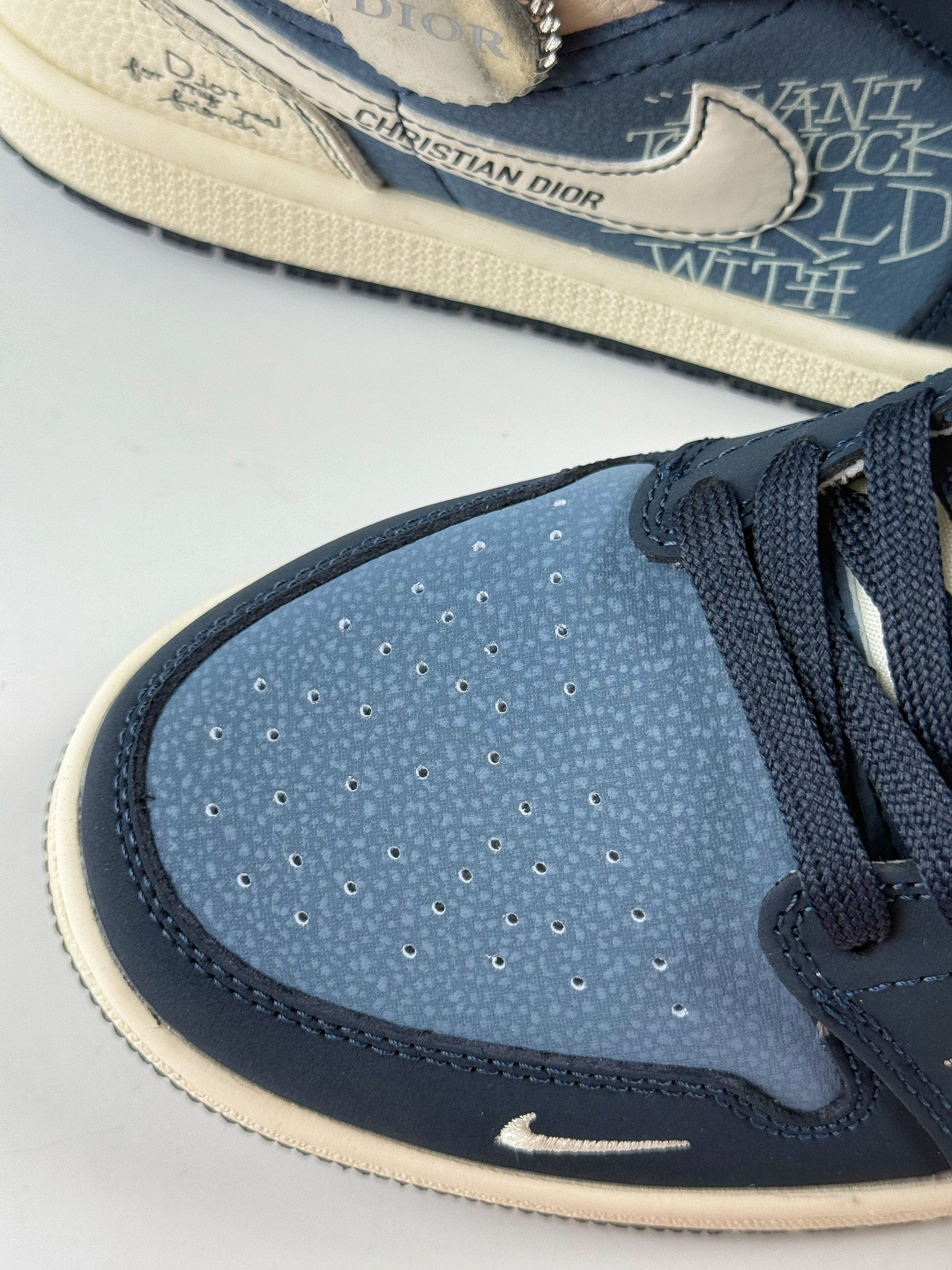 Nike Jordan Air Jordan 1 x DIOR 蓝白小勾 LD8888-006