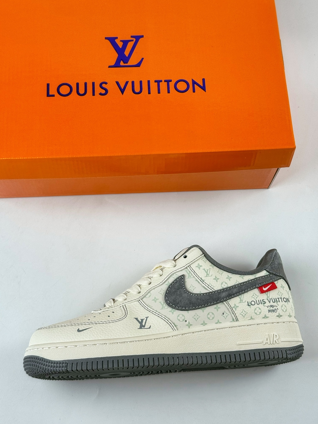 210 Nike Air Force 1 Low 07 x Louis Vuitton 白灰小勾 MZ9588-816