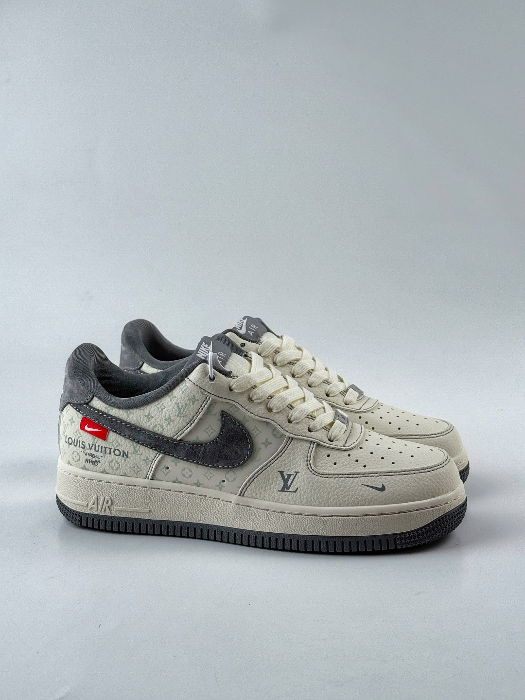 210 Nike Air Force 1 Low 07 x Louis Vuitton 白灰小勾 MZ9588-816