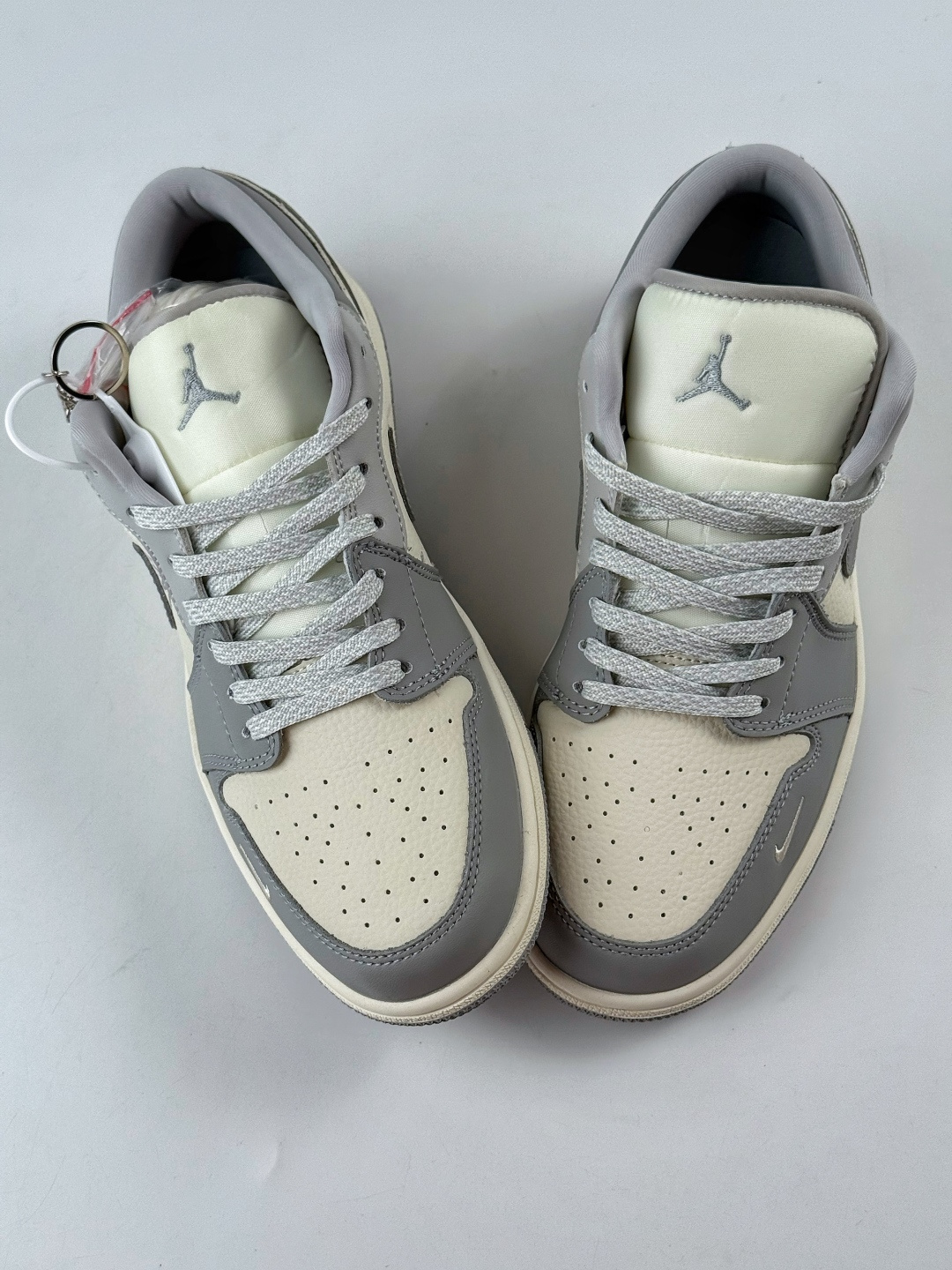 230 Nike Jordan Air Jordan 1 x Stussy 灰白小勾 QD1988-006