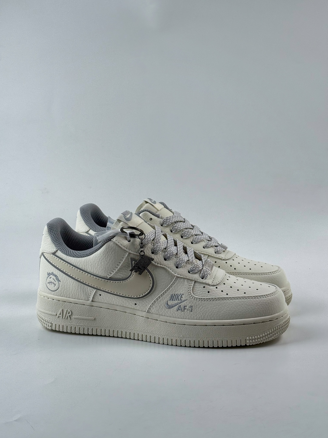 220 Nike Air Force 1 Low 07 x NIKE 白灰小勾满天星 CS5288-039