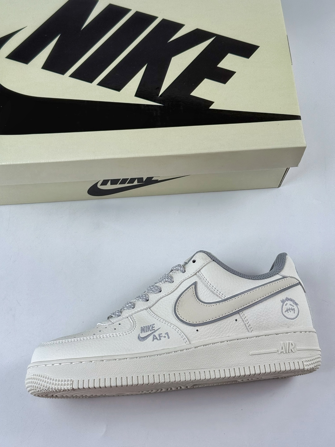 220 Nike Air Force 1 Low 07 x NIKE 白灰小勾满天星 CS5288-039