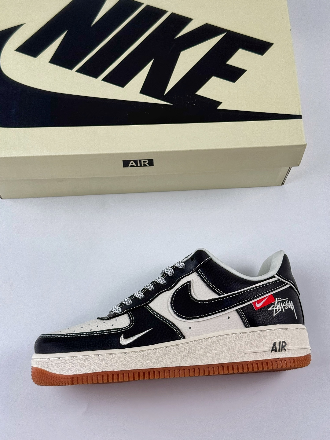 210 Nike Air Force 1 Low 07 x Stussy 黑白小勾满天星 DD1982-323