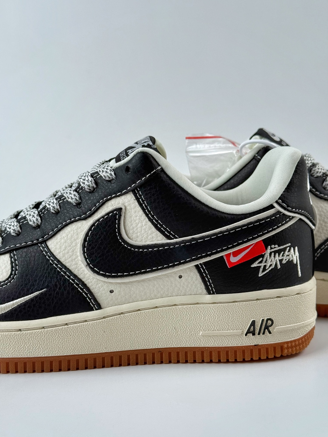 210 Nike Air Force 1 Low 07 x Stussy 黑白小勾满天星 DD1982-323
