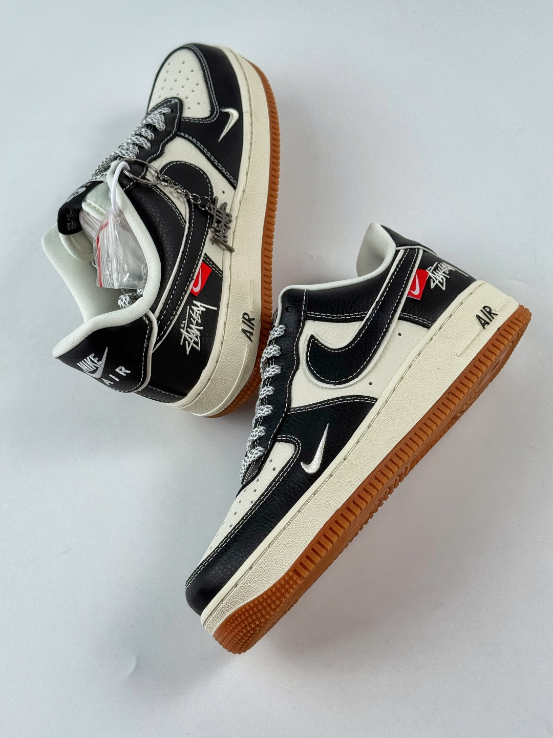 210 Nike Air Force 1 Low 07 x Stussy 黑白小勾满天星 DD1982-323
