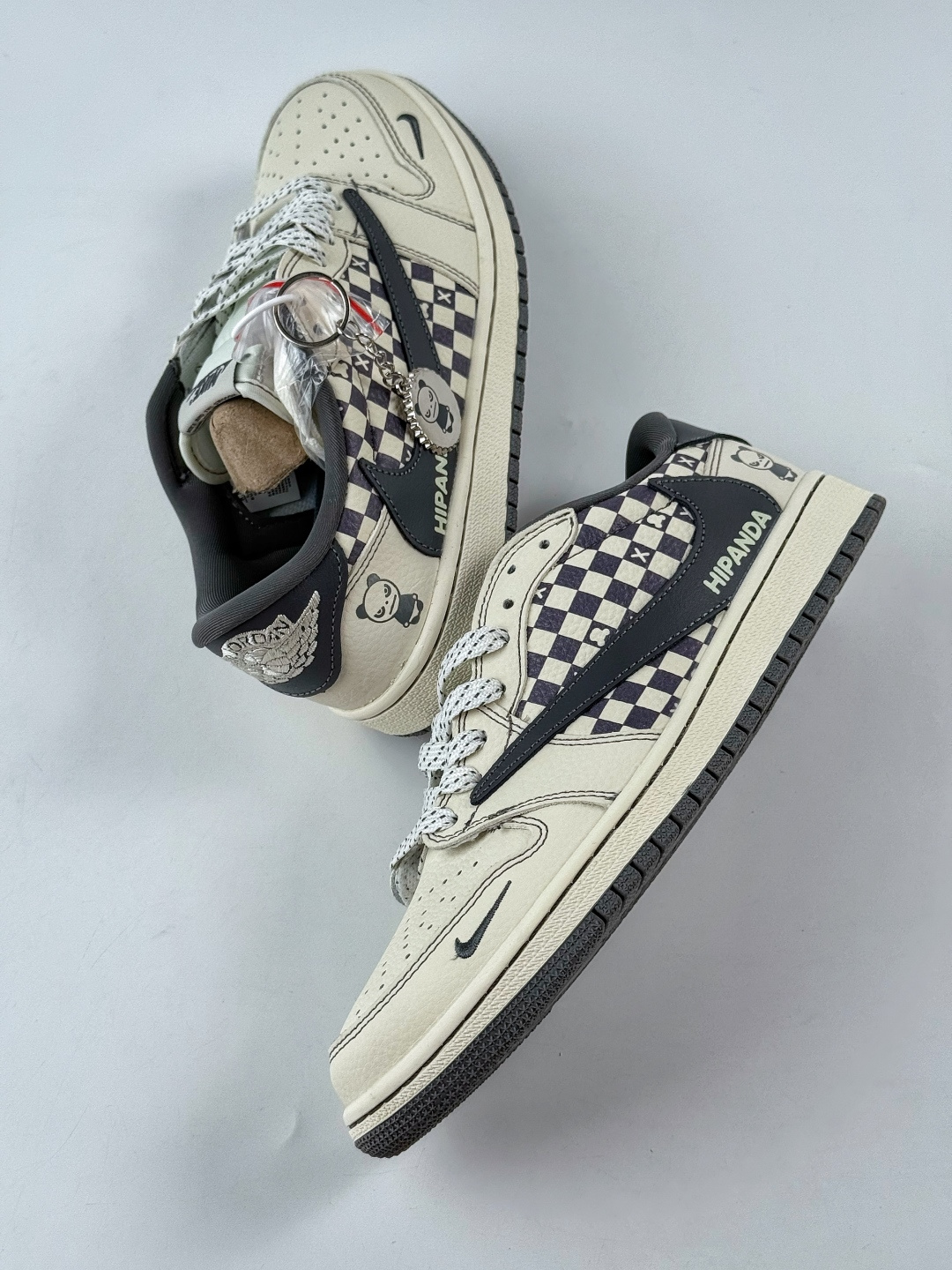 230 Travis Scott x Nike Air Jordan 1 Low x HIPANDA Air Jordan 1 Low 反转白黑方格小勾满天星倒钩 XD1979-001