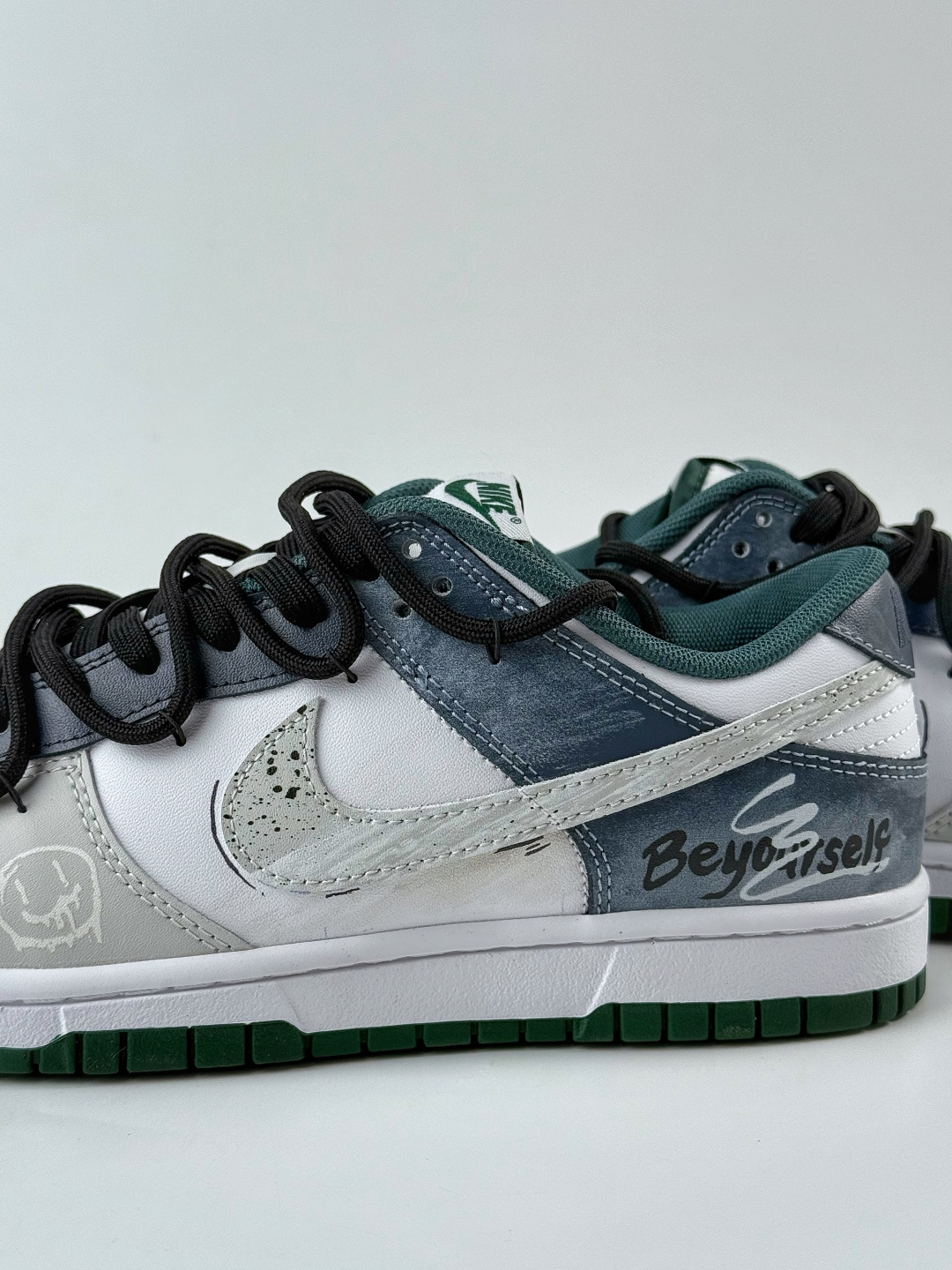 230 NIKE SB Dunk Low 城市风暴 灰白蓝 DV0833-111