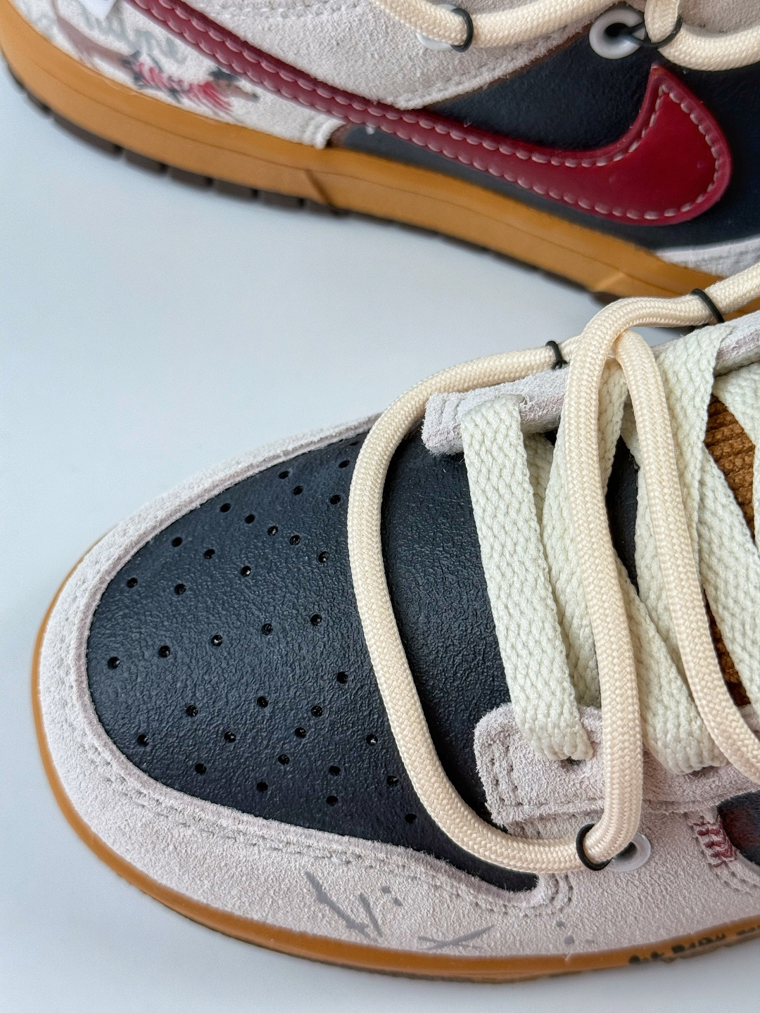 230 NIKE SB Dunk Low 野兔 豆柴咖啡 德美拉 灰棕红 HQ3459-212