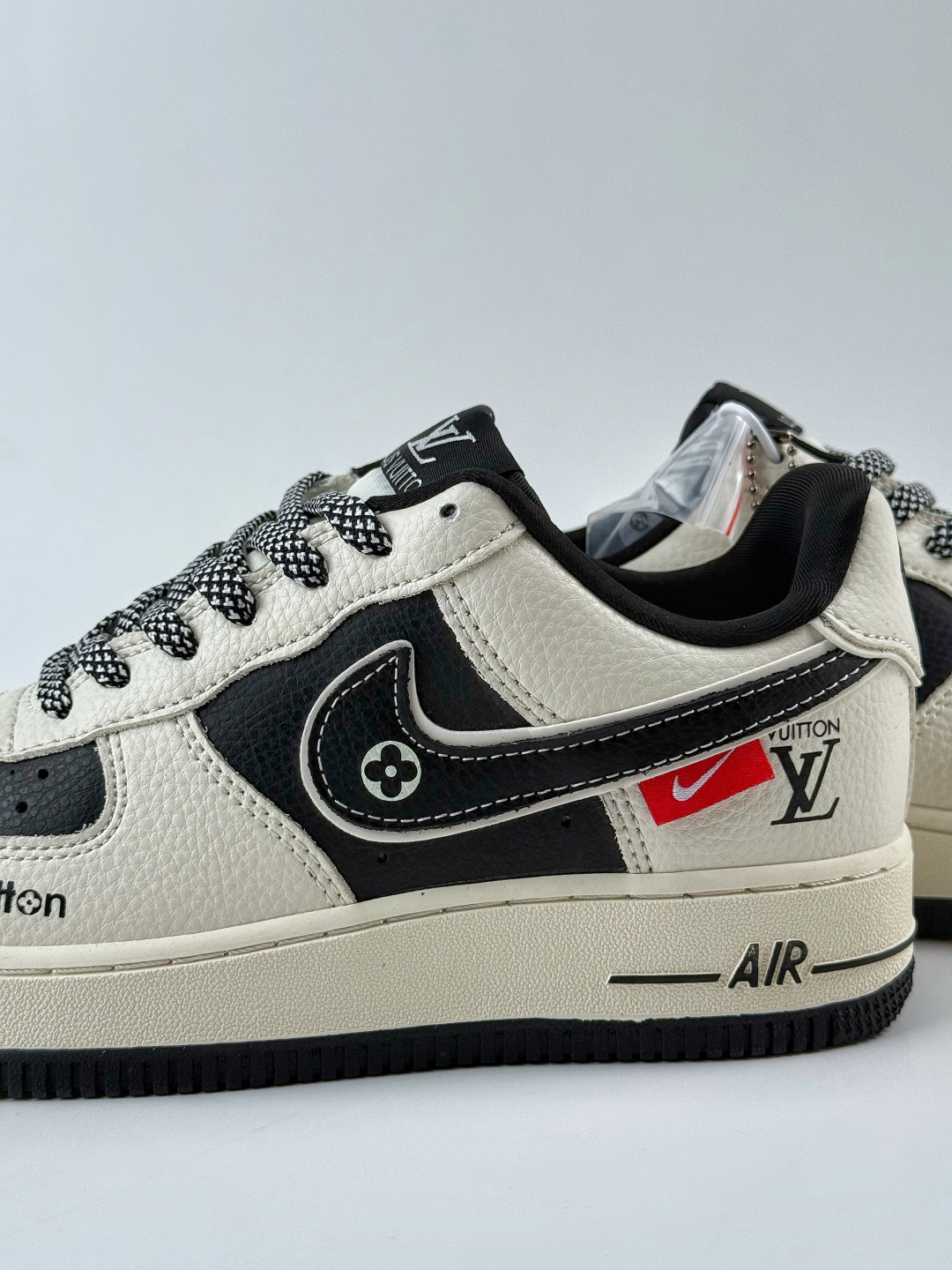 210 Nike Air Force 1 Low 07 x Louis Vuitton 白黑满天星 DD1982-321