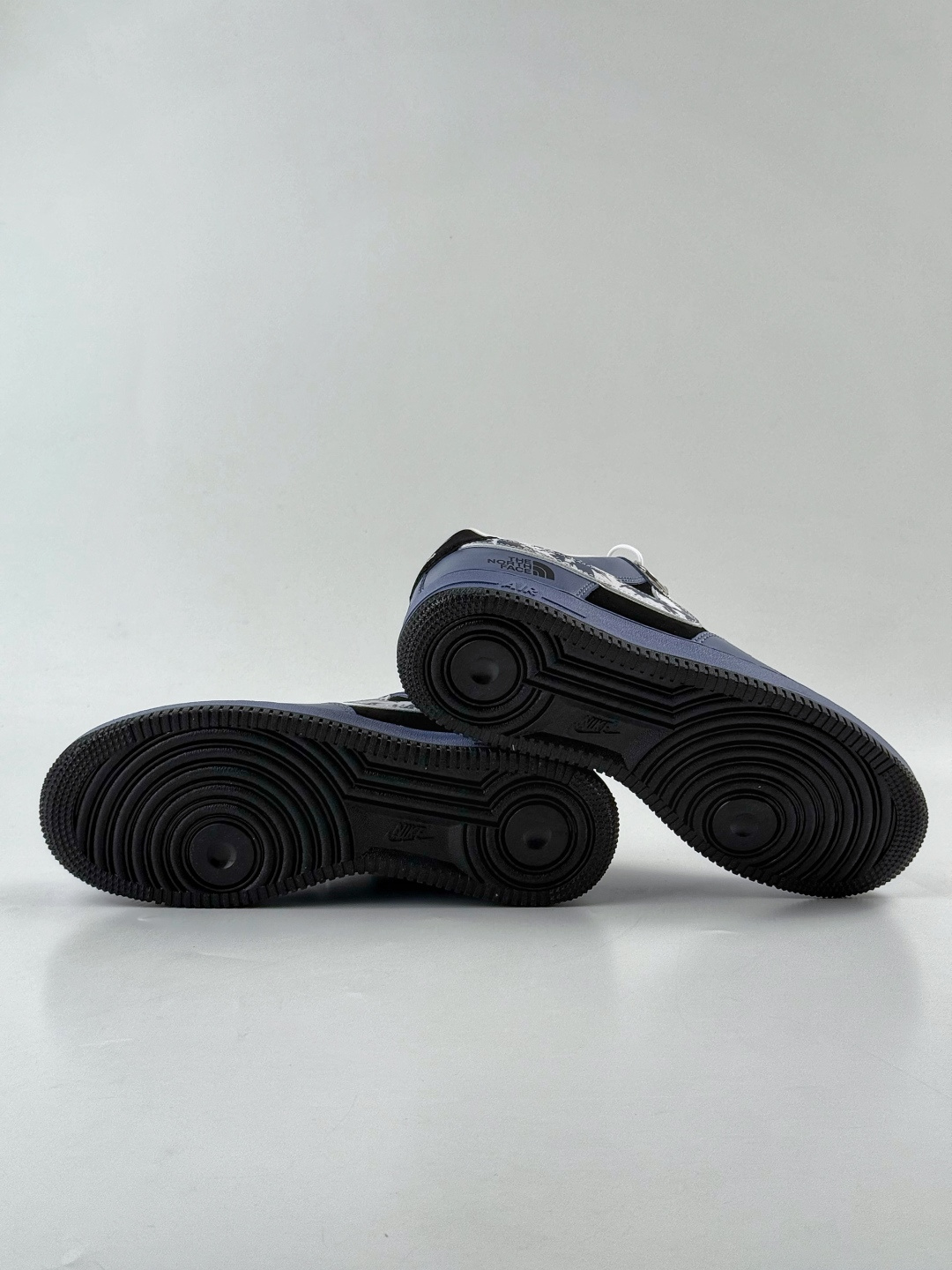 210 Nike Air Force 1 Low 07 x The North Face 蓝黑小勾满天星 KJ1688-018