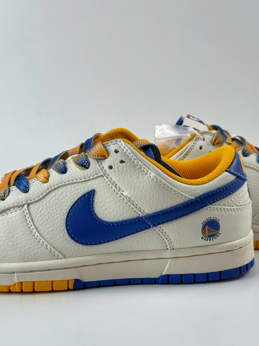 230 Nike SB Dunk Low x WARRIORS 白蓝黄小勾 CS1688-108