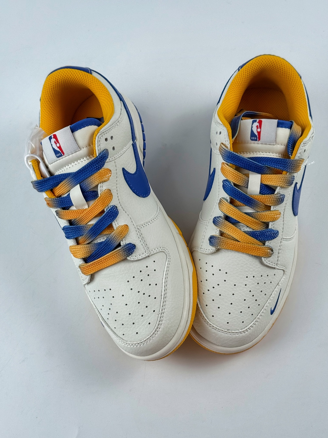 230 Nike SB Dunk Low x WARRIORS 白蓝黄小勾 CS1688-108