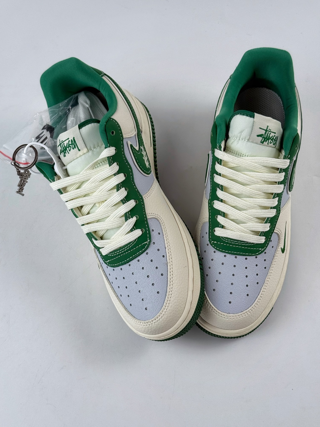 220 Nike Air Force 1 Low 07 x Stussy 白灰绿小勾 DD1982-305
