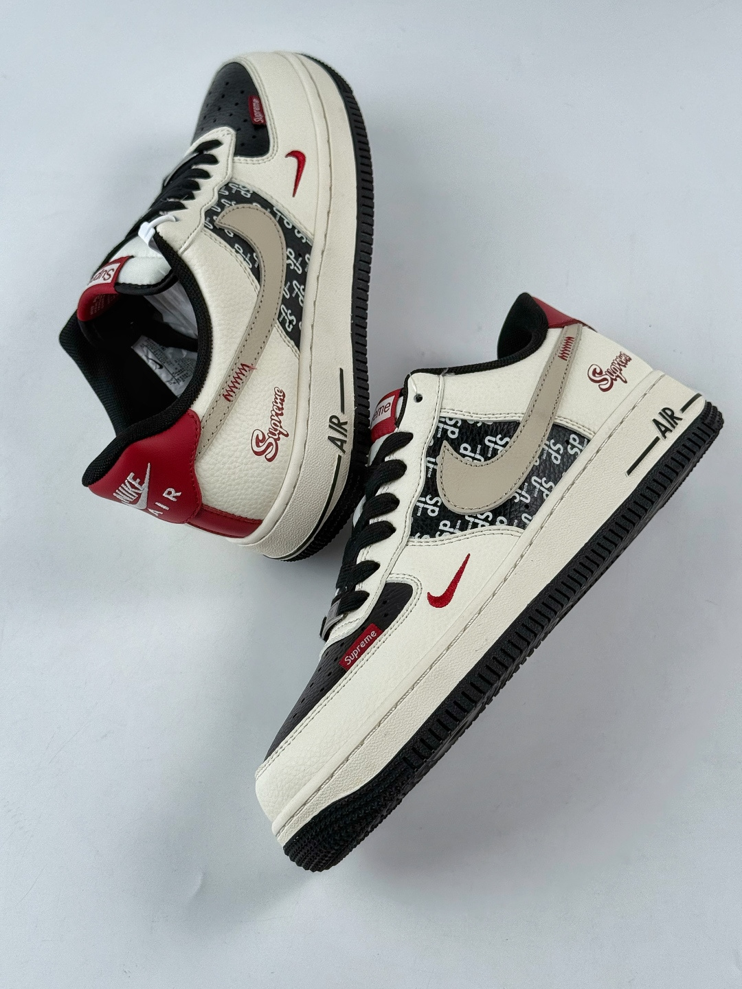 220 Nike Air Force 1 Low 07 x Superme 白黑小勾 XD2588-610