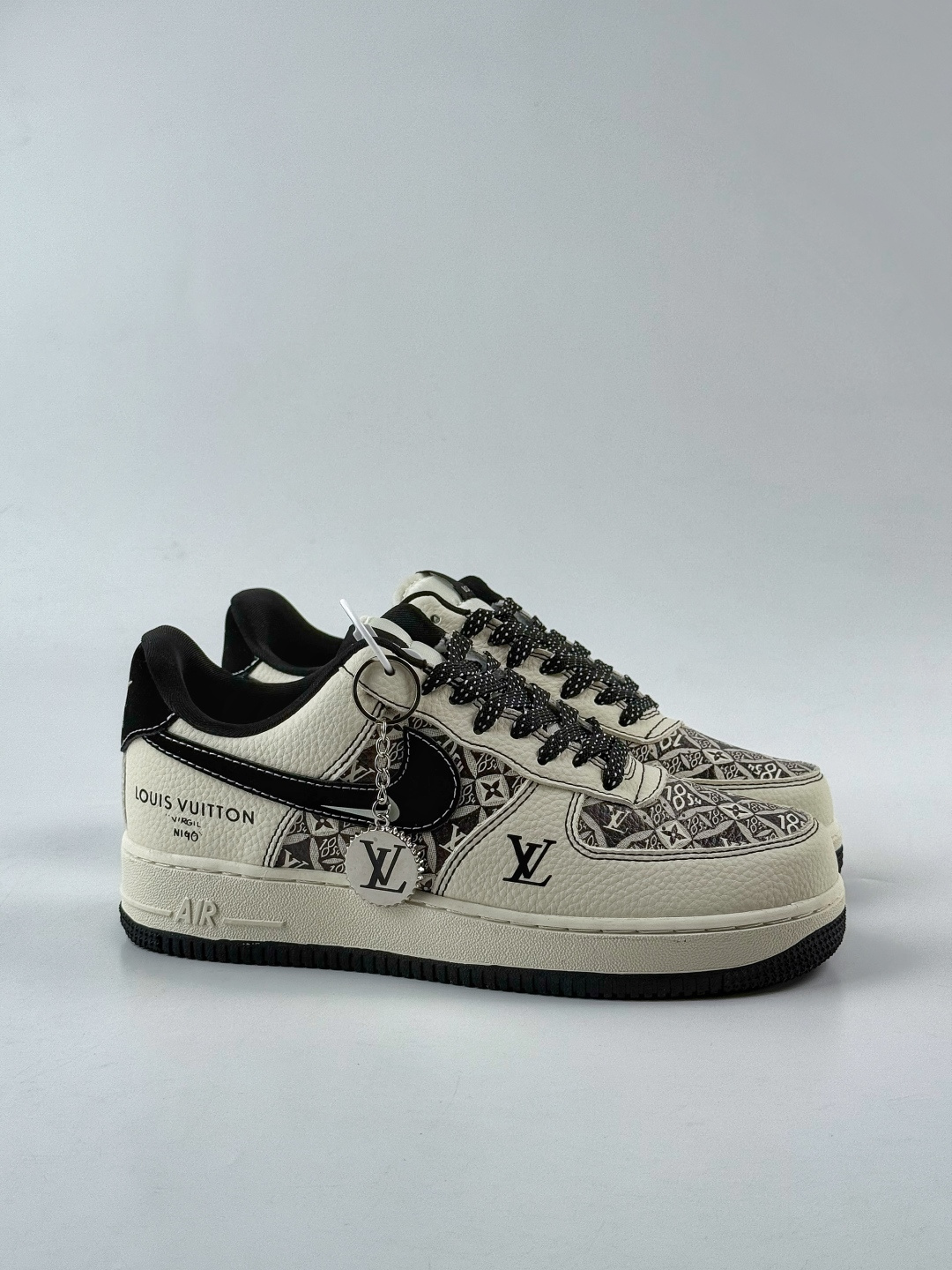 210 Nike Air Force 1 Low 07 x Louis Vuitton 白黑满天星 KJ1688-023