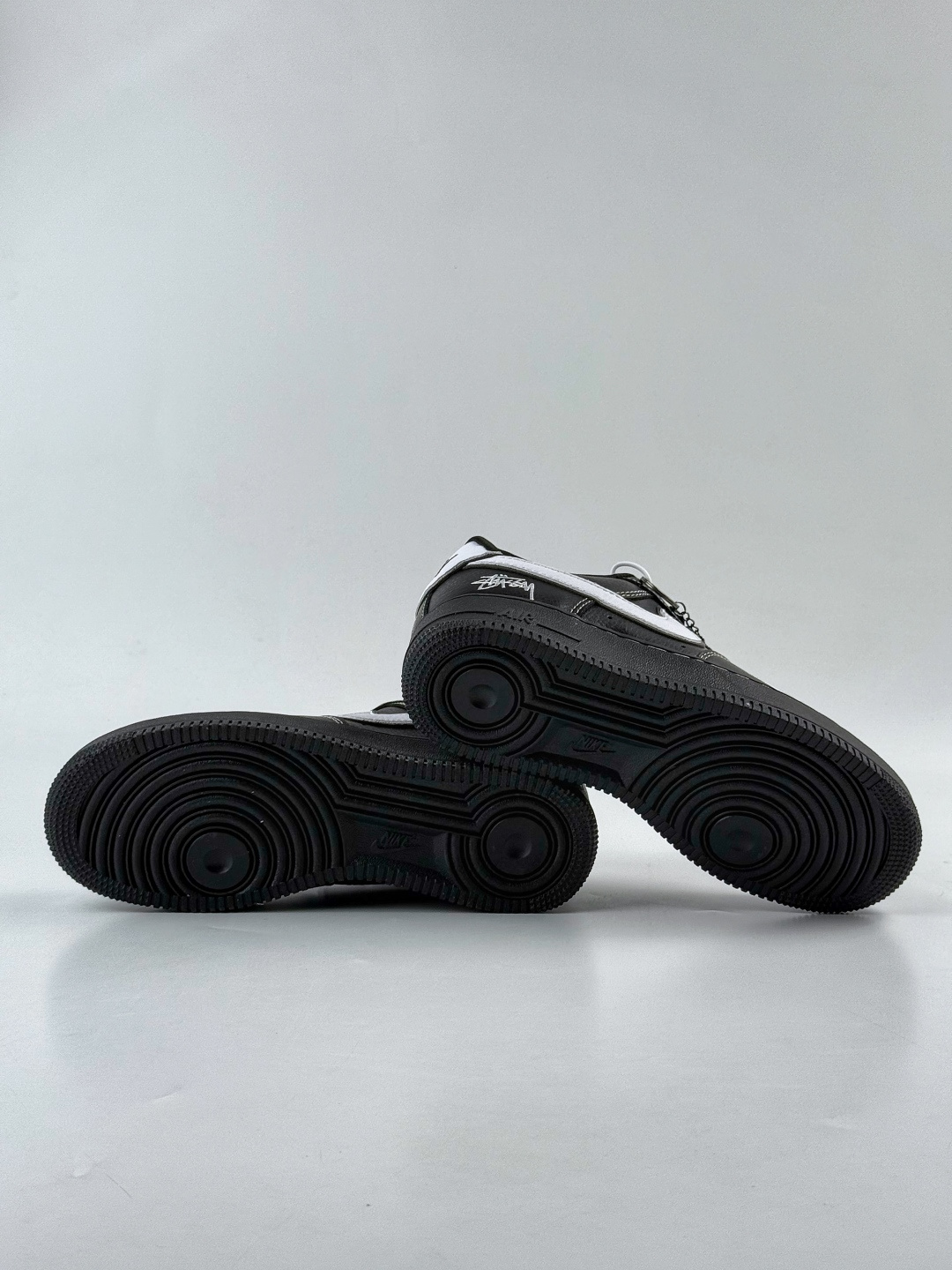 210 Nike Air Force 1 Low 07 x Stussy 黑白小勾满天星 DD1982-317