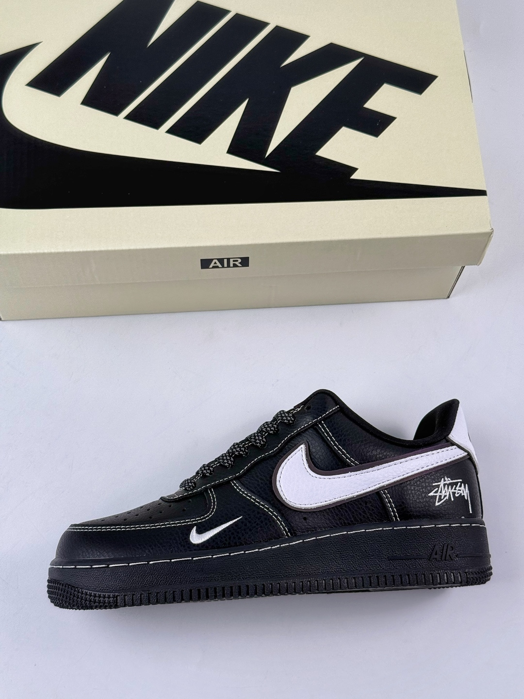210 Nike Air Force 1 Low 07 x Stussy 黑白小勾满天星 DD1982-317