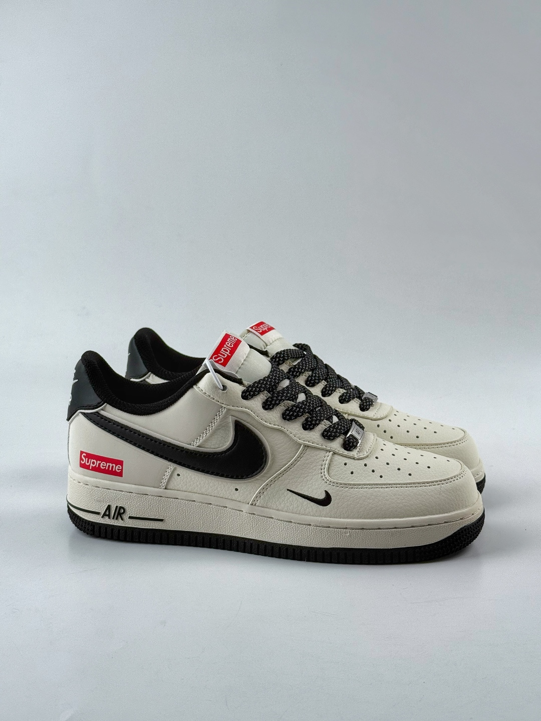 210 Nike Air Force 1 Low 07 x Superme 白黑小勾满天星 JP8028-059
