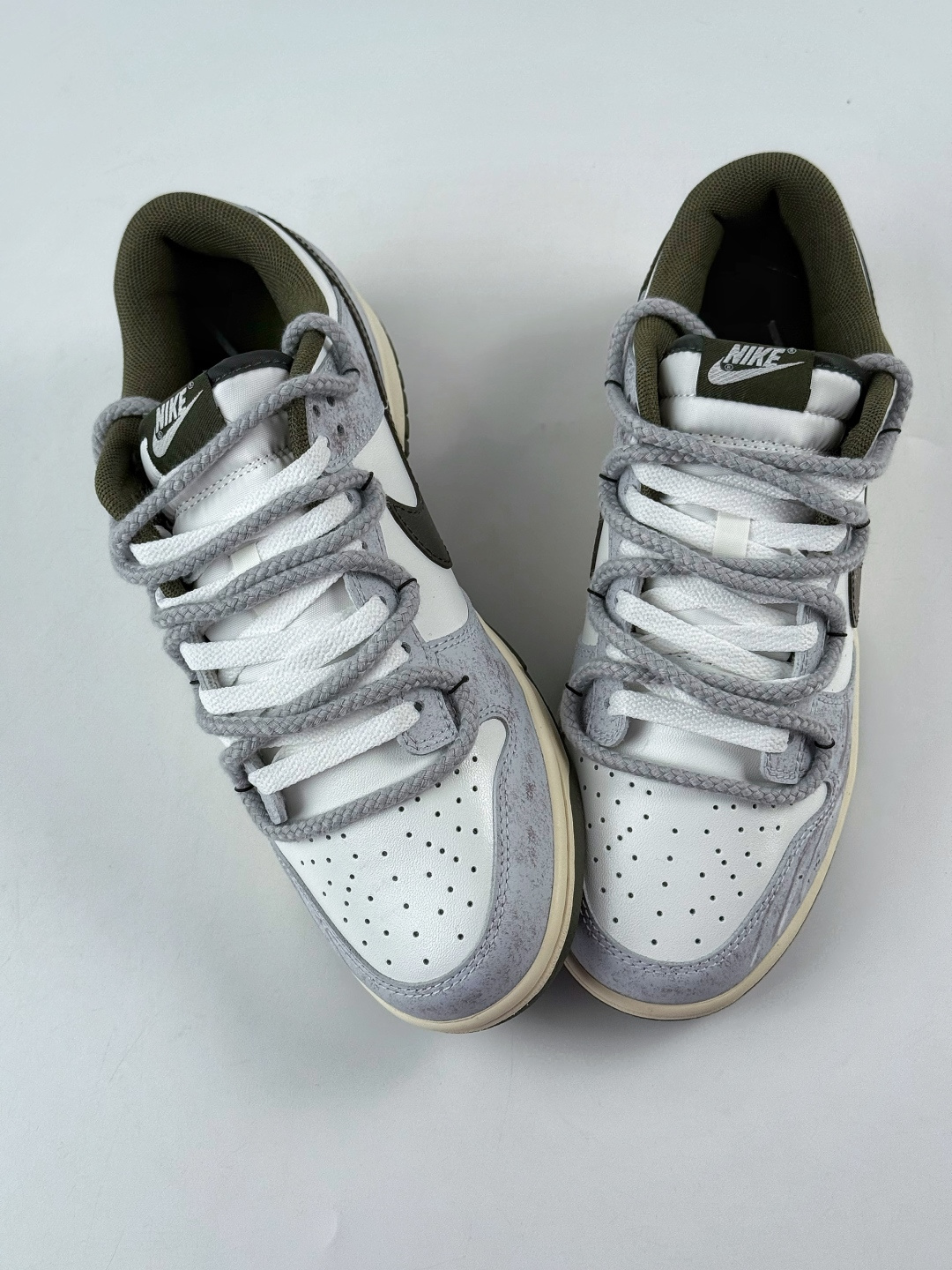 230 Nike SB Dunk Low 素履流金 灰金 HF5441-102