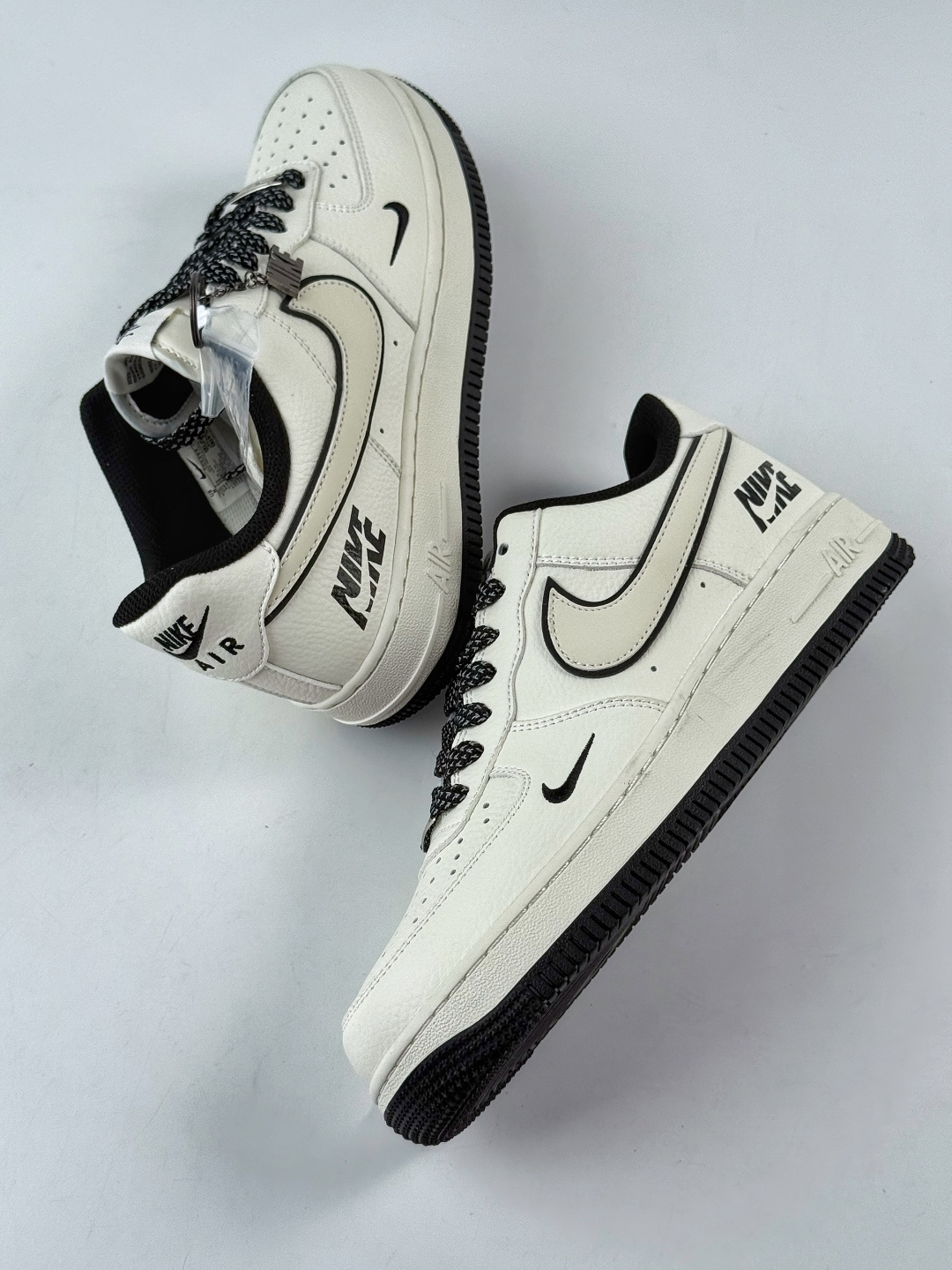 220 Nike Air Force 1 Low 07 x NIKE 白黑小勾满天星 CS5288-047