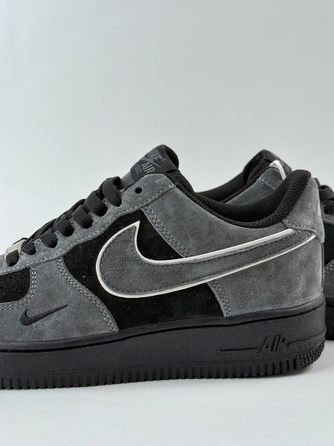 220 Nike Air Force 1 Low 07 灰黑小勾 ZH0316-133