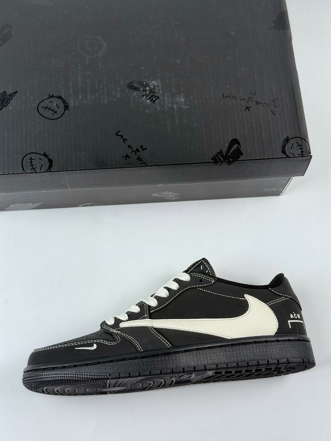 230 Travis Scott x Nike Air Jordan 1 Low x ACW Air Jordan 1 Low 反转黑白小勾倒钩 AC1808-191