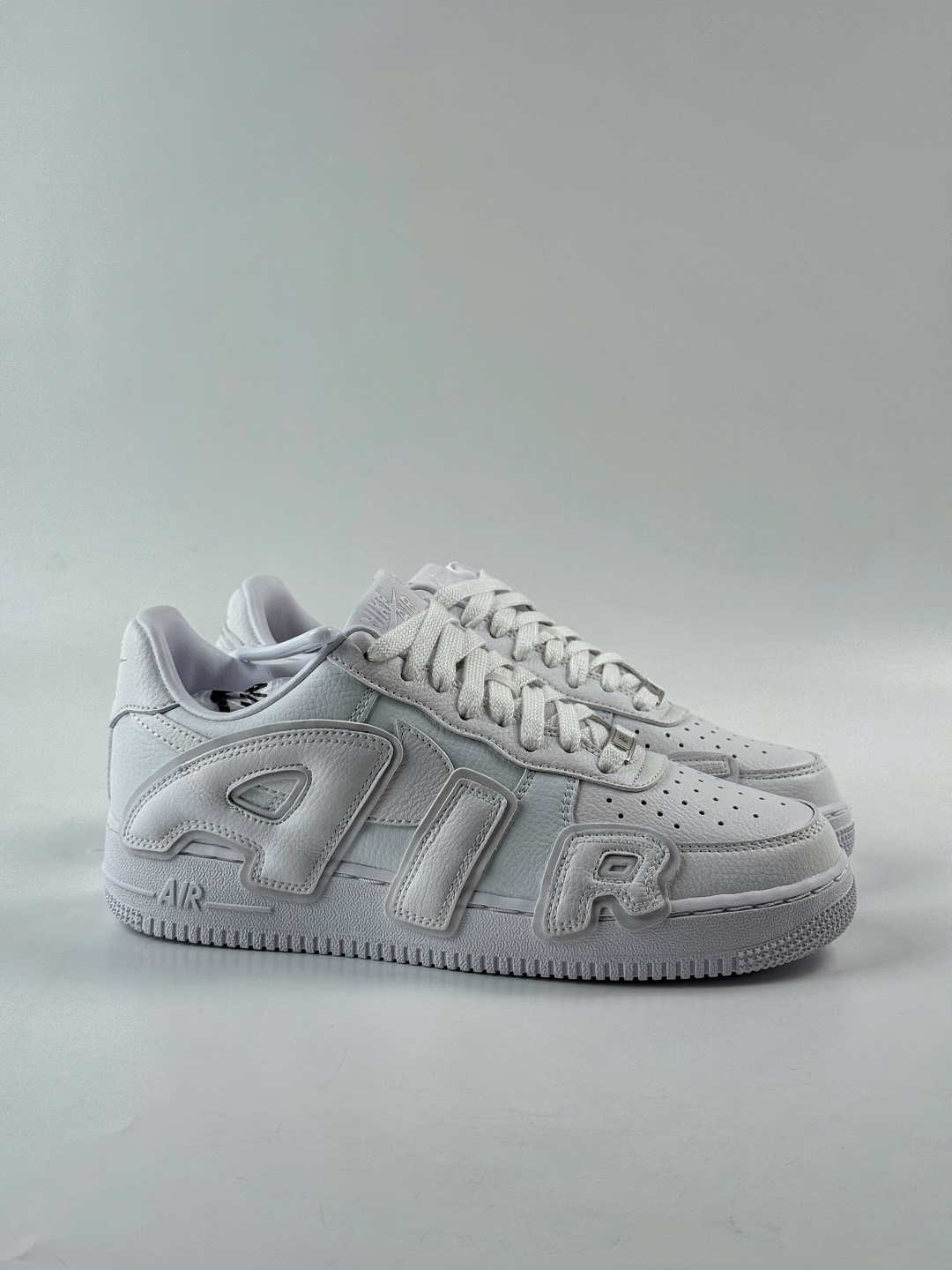 220 Nike Air Force 1 Low 07 x SUN 纯白 FQ7069-100