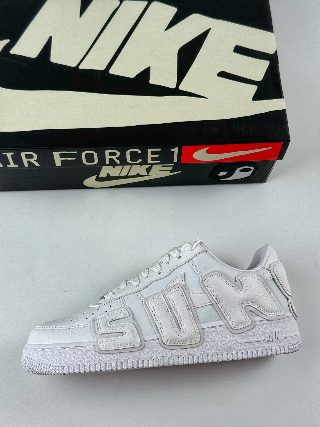 220 Nike Air Force 1 Low 07 x SUN 纯白 FQ7069-100