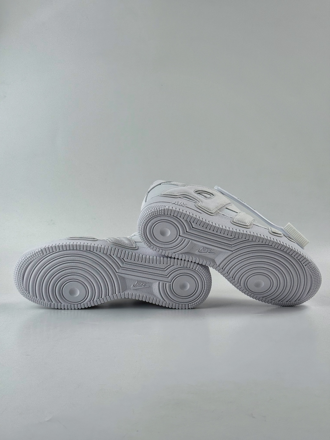 220 Nike Air Force 1 Low 07 x SUN 纯白 FQ7069-100