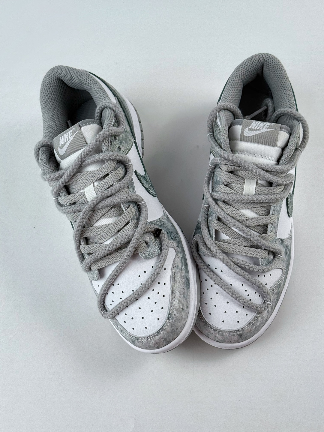 230 Nike SB Dunk Low 凝灰纪元 灰白 HF5441-105