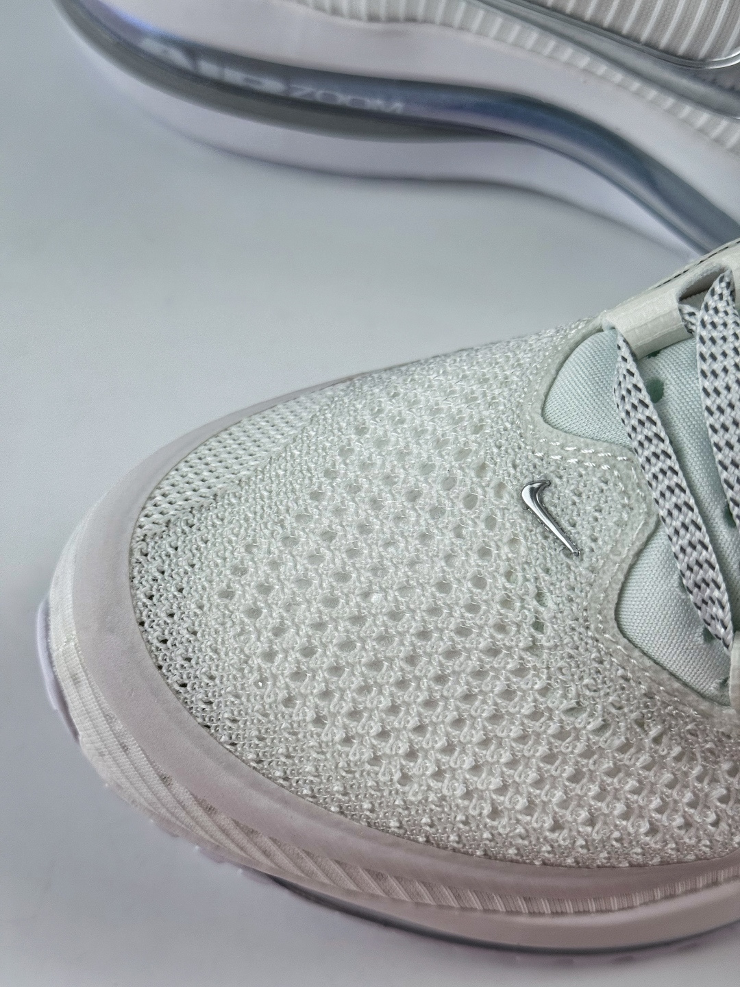 210 Nike Pegasus Premium 减震防滑耐磨透气 低帮跑步鞋 HQ2593-102