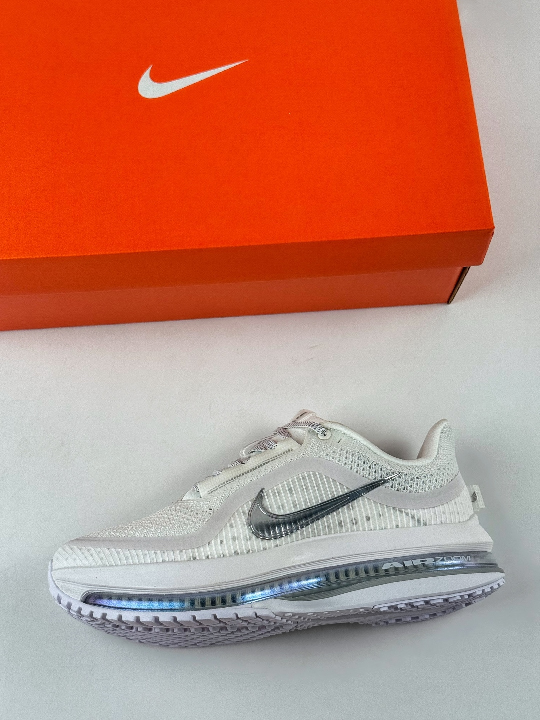 210 Nike Pegasus Premium 减震防滑耐磨透气 低帮跑步鞋 HQ2593-102